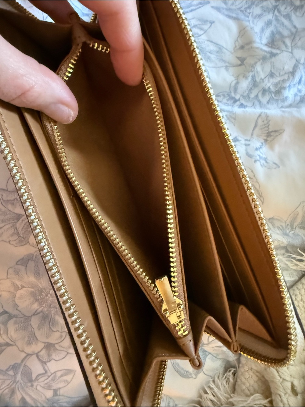 Coach Khaki Signature Canvas Zip Wristlet with Chalk Trim - Picture 6 of 12